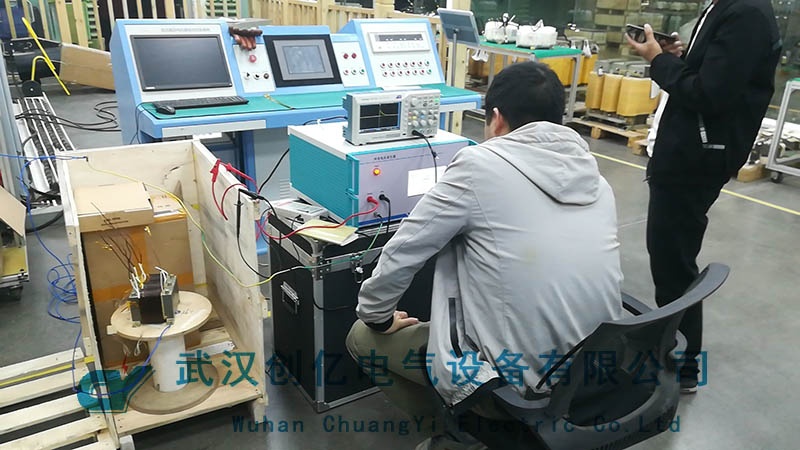創(chuàng)億電氣為洛陽(yáng)客戶(hù)調(diào)試沖擊電壓發(fā)生器